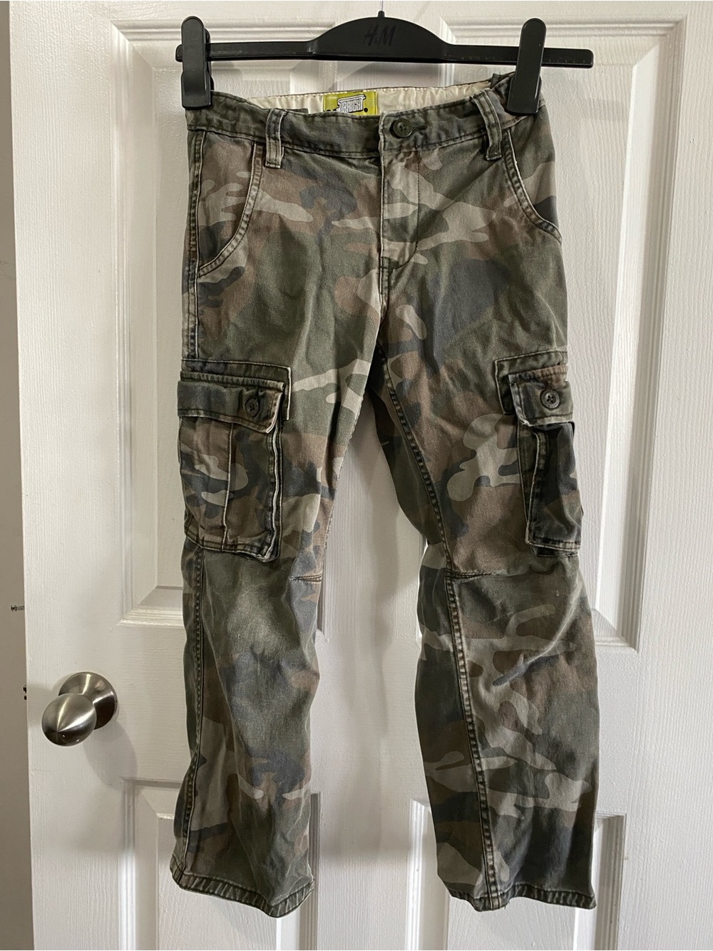 Old Navy Straight Fit Camouflage Cargo Pants - Boys Size 8 Regular - Picture 2 of 12